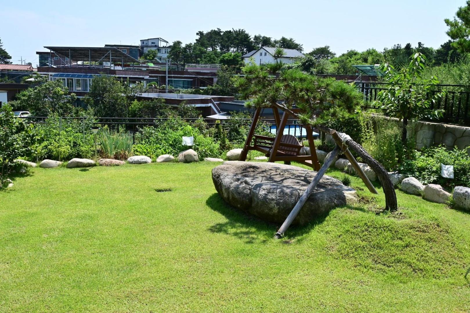 Goseung Luceluna Pension Hotell Goseong  Eksteriør bilde